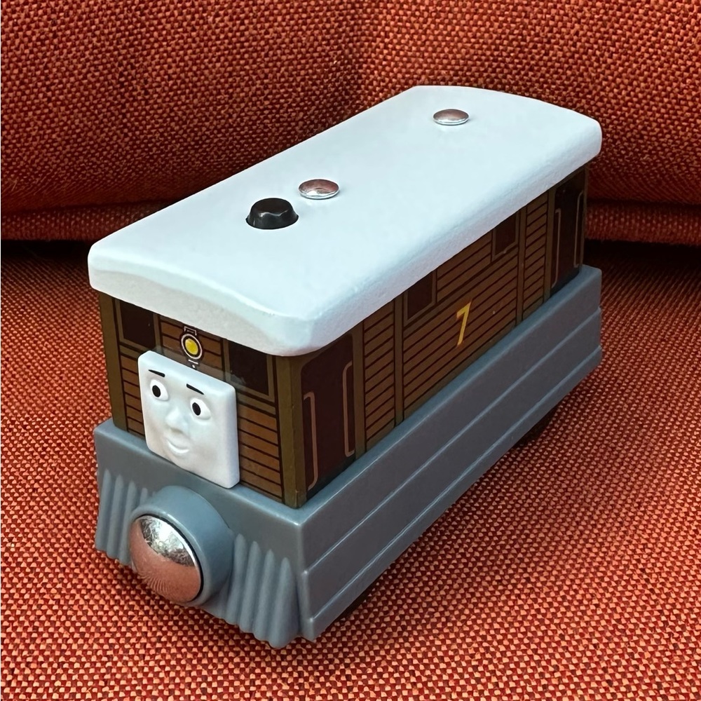 Thomas & Friends New out of packaging Toby #7 Wooden Train Car